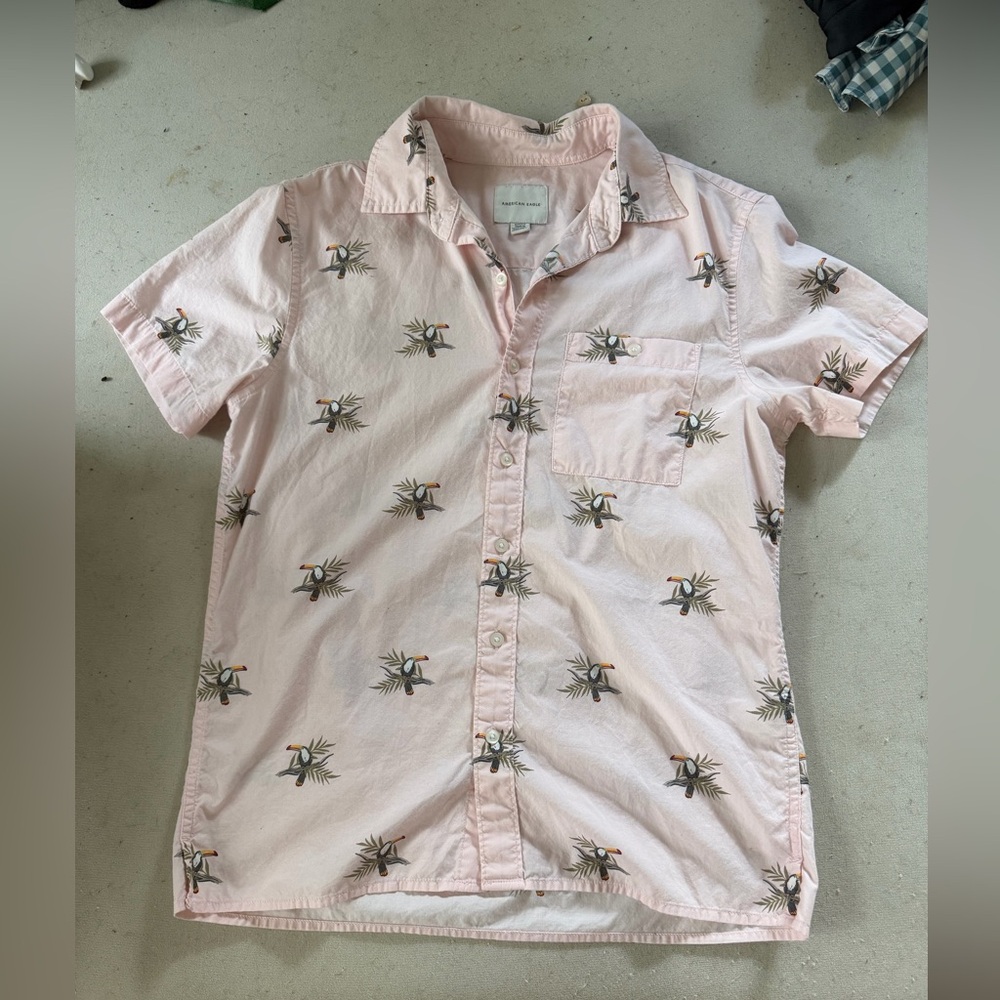 American Eagle Light Pink Floral Shirt